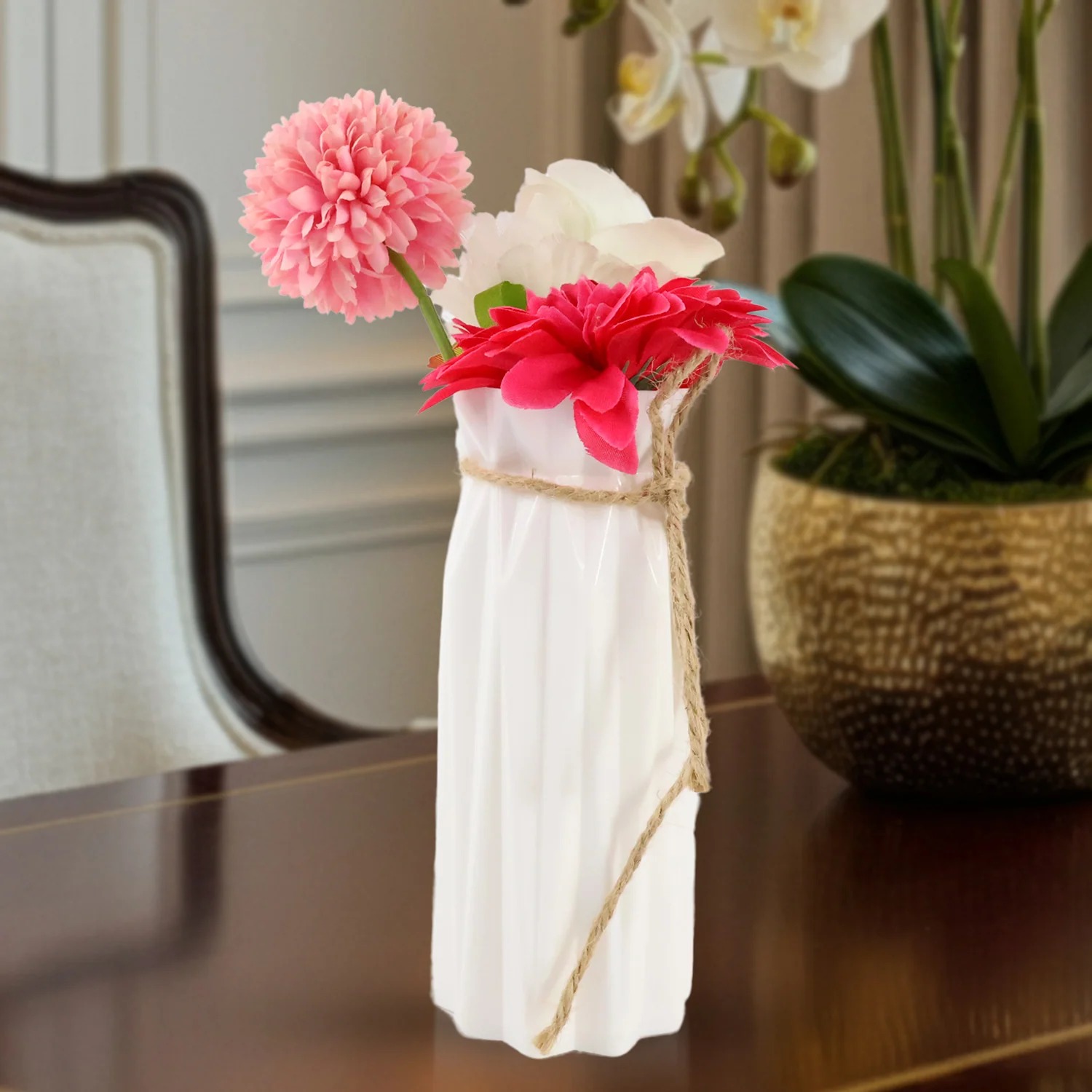 Plastic Flower Vase – Elegant Design for Home & Gift